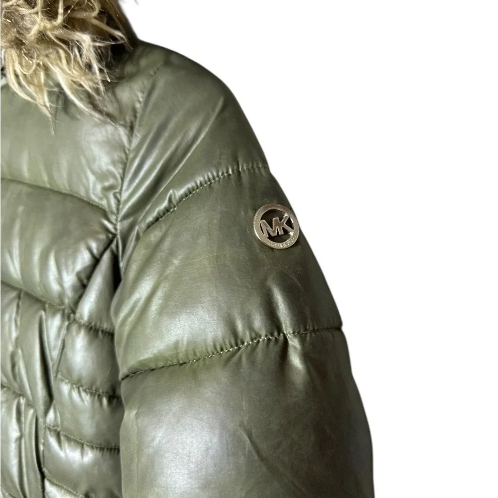 Michael Kors Girls Puffer Jacket‎ 8 Green Pink Zipper Faux Fur Hood Logo Gold